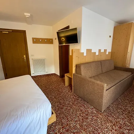 Europa Hotel 3*